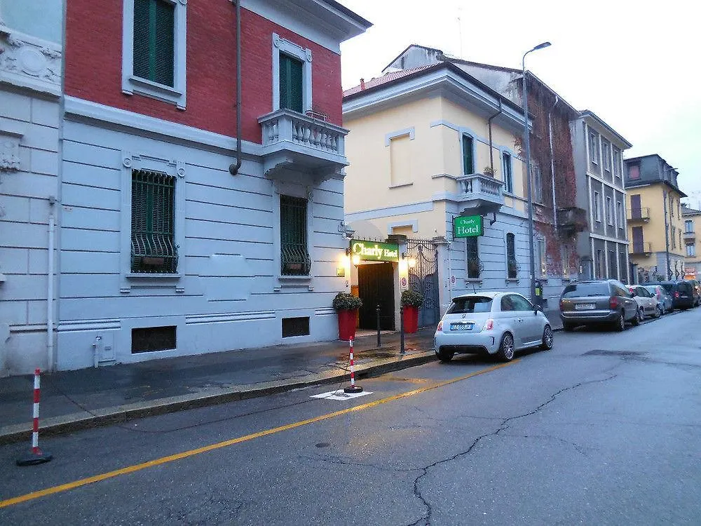 Hotel Charly Milão