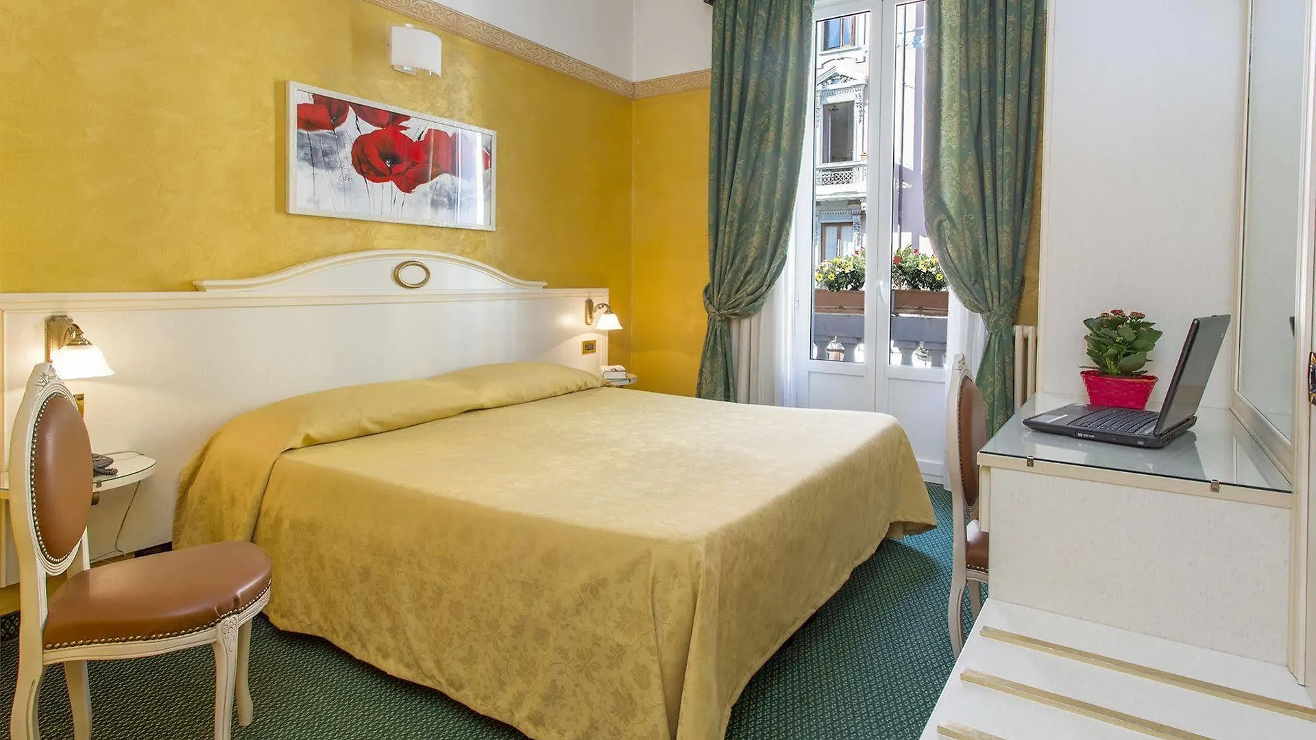 Hotel Charly 3*, Milan